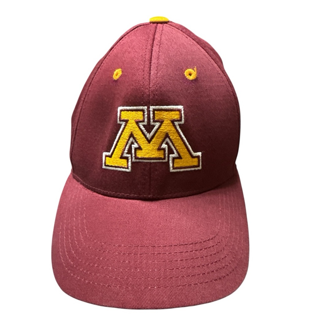 Captivating Headgear Minnesota Golden Gophers Hat/Cap M Logo Maroon/Gold OS